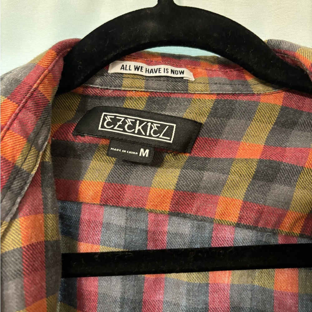 Ezekiel flannel M